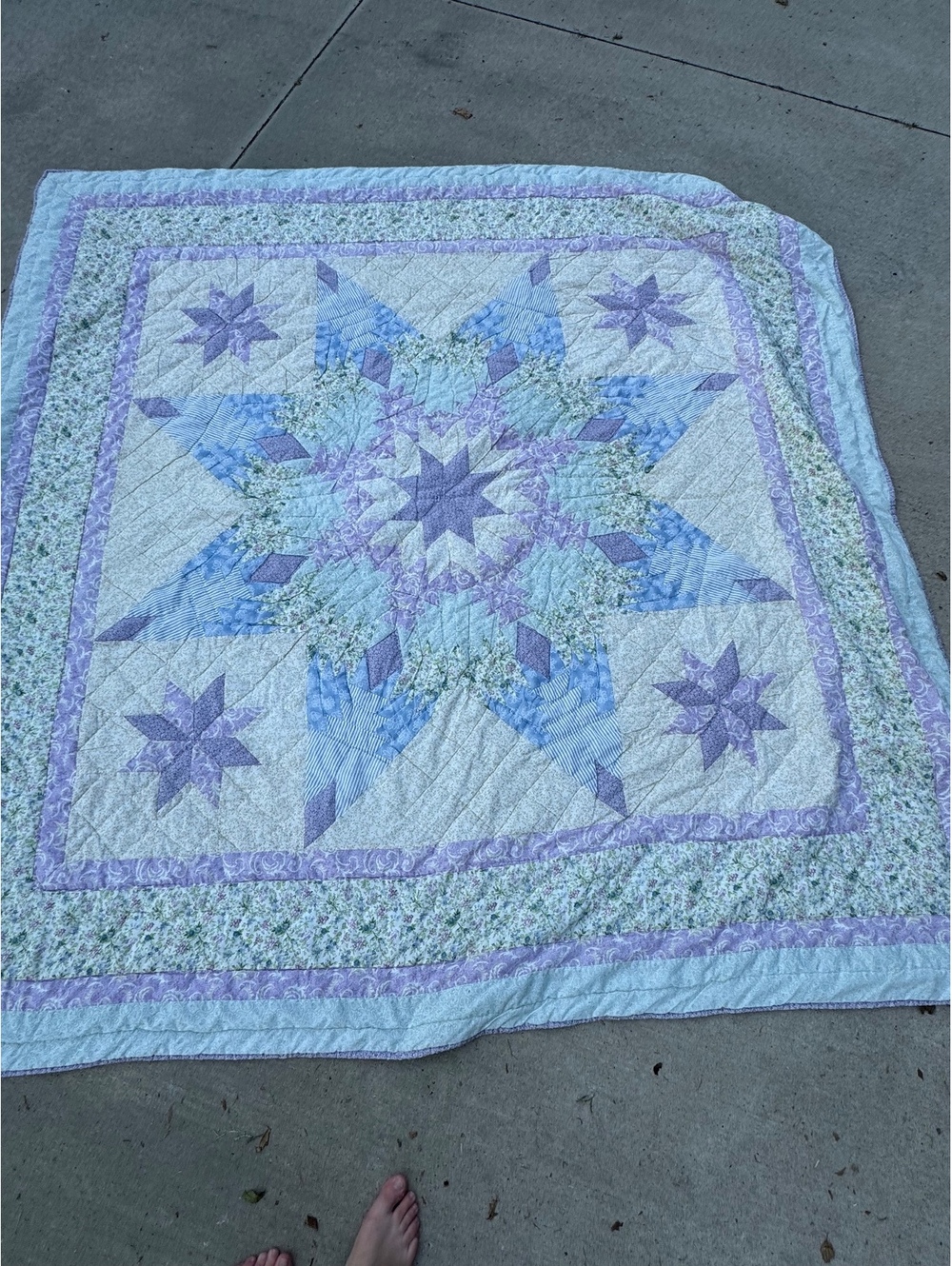FULL SIZE MACHINED QUILT LONESTAR